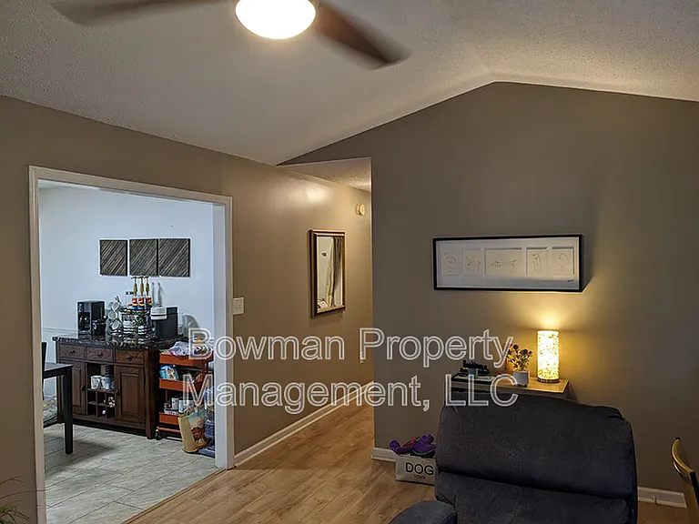 155 Rachel Way — Photo 5