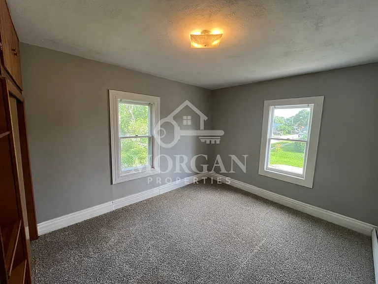 623 W Jefferson St — Photo 7