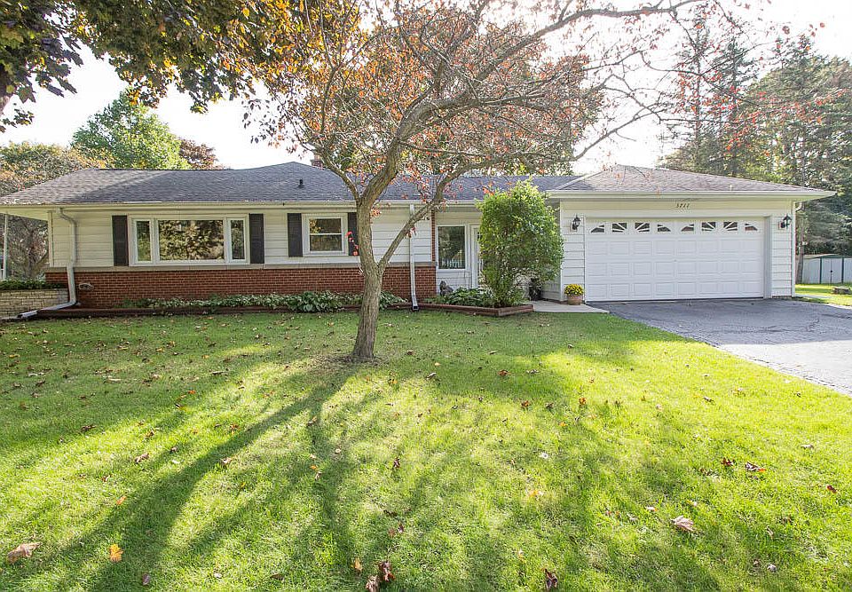 1st image of 3711 W Pelican Ln