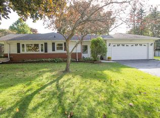 3711 W Pelican Ln, Brown Deer, WI 53209