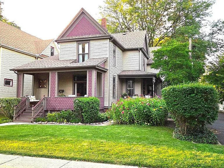 2626 Union St — Photo 3