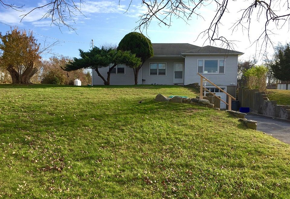 1st image of 159 S Fairview Ave