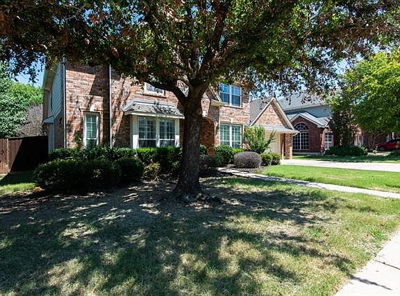 3rd image of 4217 Tall Oak Ln