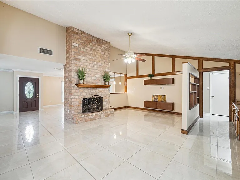 21423 Park Valley Dr — Photo 12