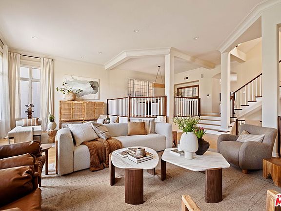 3rd image of 5302 Pacific Ave