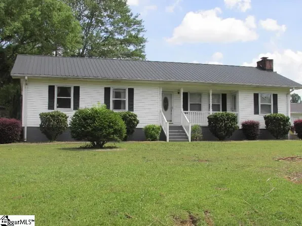 653 Brookwood Cir, Laurens, SC 29360