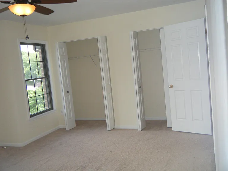 23 Rhodes Pl — Photo 14