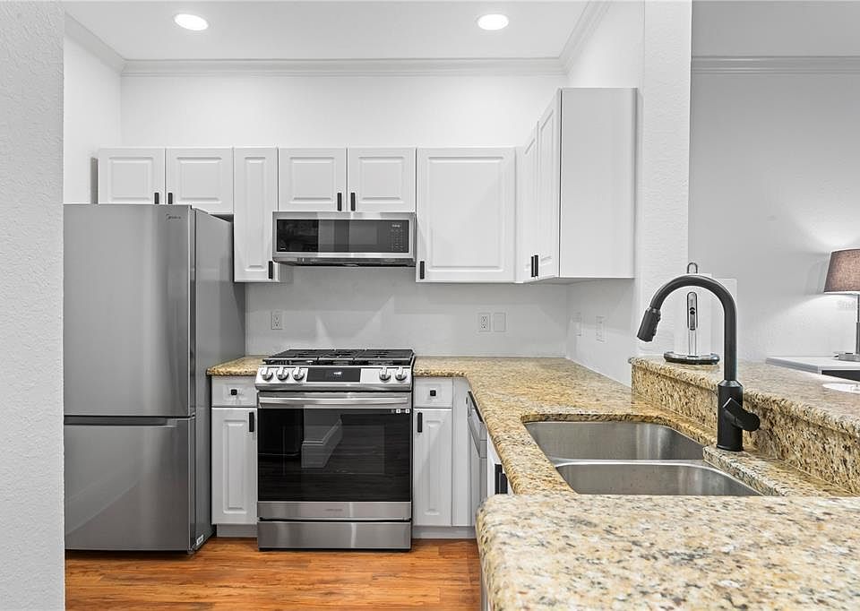 Grand Venezia At Baywatch Condominiums 2732 Via Murano Clearwater FL