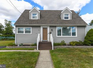 21 Hiawatha Rd, Hi Nella, NJ 08083