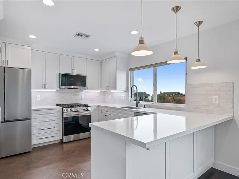 3404 Hightide Dr — Photo 10