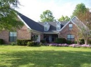 2220 Church Rd, Horn Lake, MS 38637