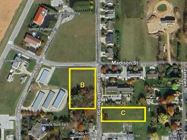 1039 North LINDEN STREET, Cleveland, WI 53015