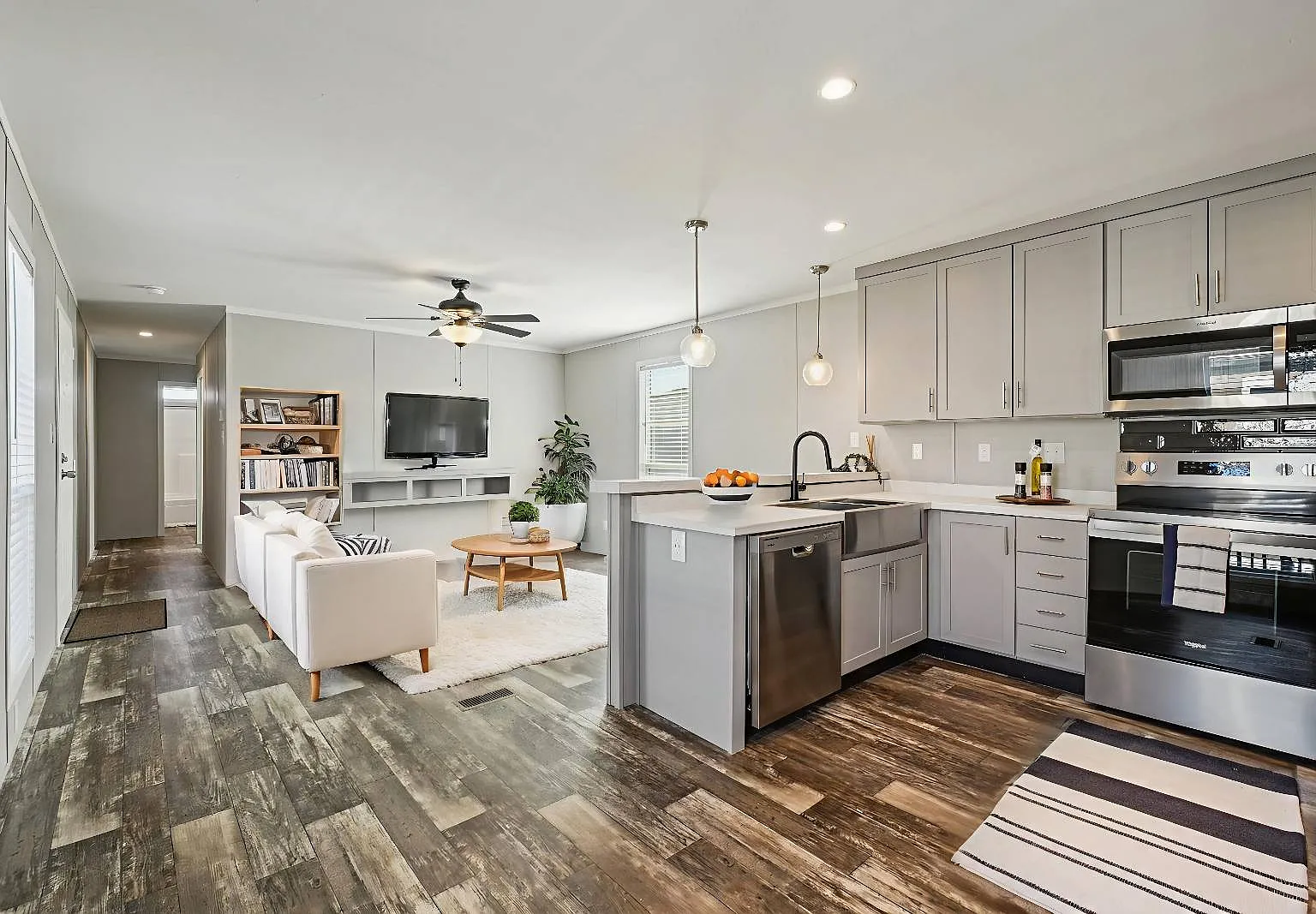 3 bed, 2.0 bath, $1,945 — Photo 3