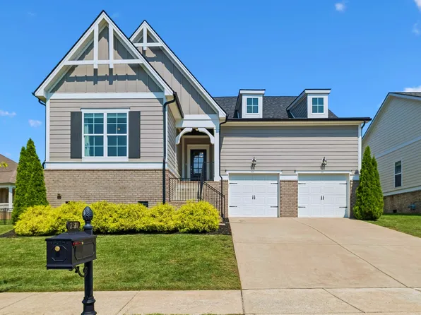 2310 Durham Trail Dr, Thompsons Station, TN 37179