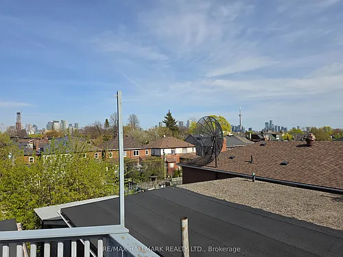 797 Ossington Ave #UPPER Photo 1