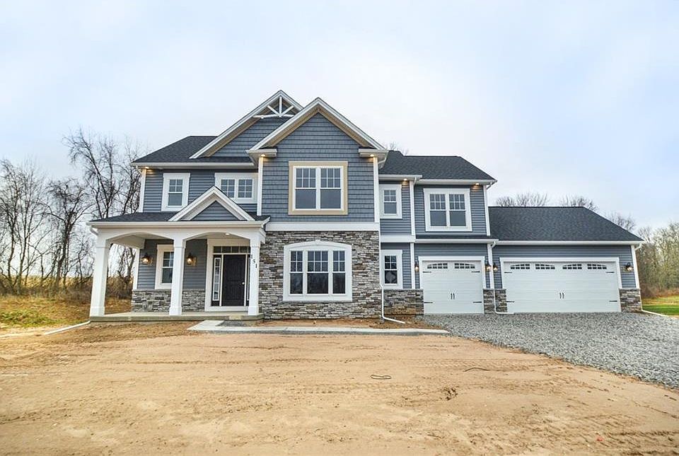 1st image of 151 Forest Glen Dr
