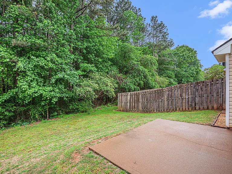 226 Alton Cir — Photo 23