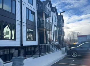 708 Woolwich St #212, Guelph, ON N1H 3W8