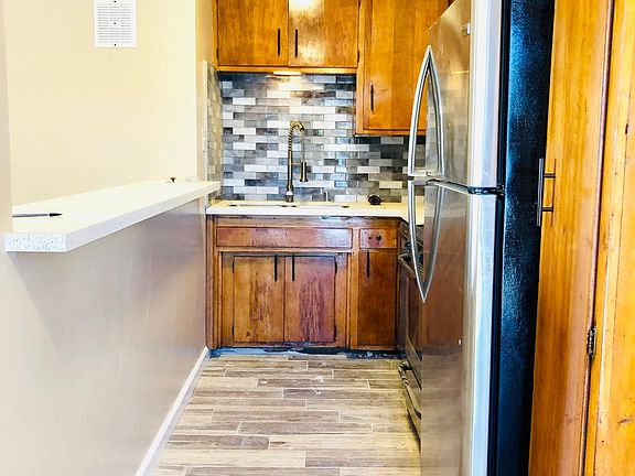2nd image of 1718 W 80th St APT 1