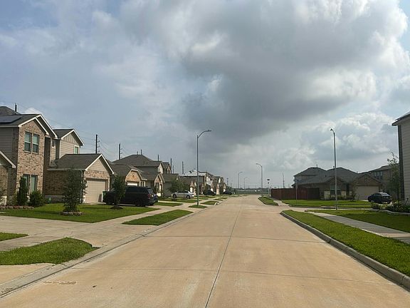 4th image of 7211 Runyon Ct