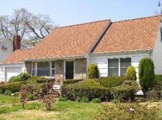 2049 Brian Dr, Merrick, NY 11566