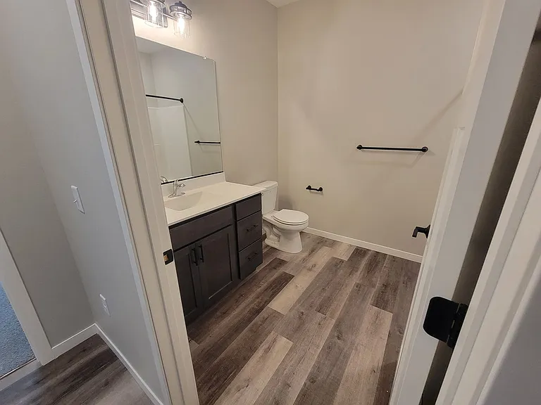 Northern Lights Apartments — Photo 33