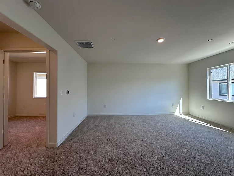 3396 Shaker Way — Photo 32