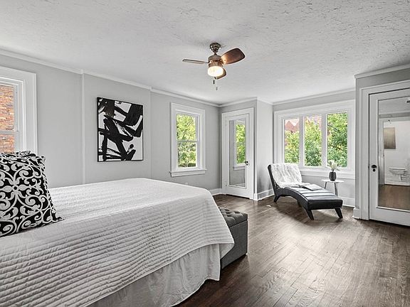 3rd image of 261 Orchard Dr