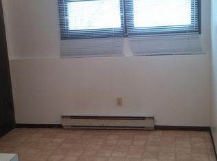 126 Twin Oaks Dr, Joliet, IL 60431