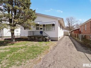 2318 S 14th St, Springfield, IL 62703