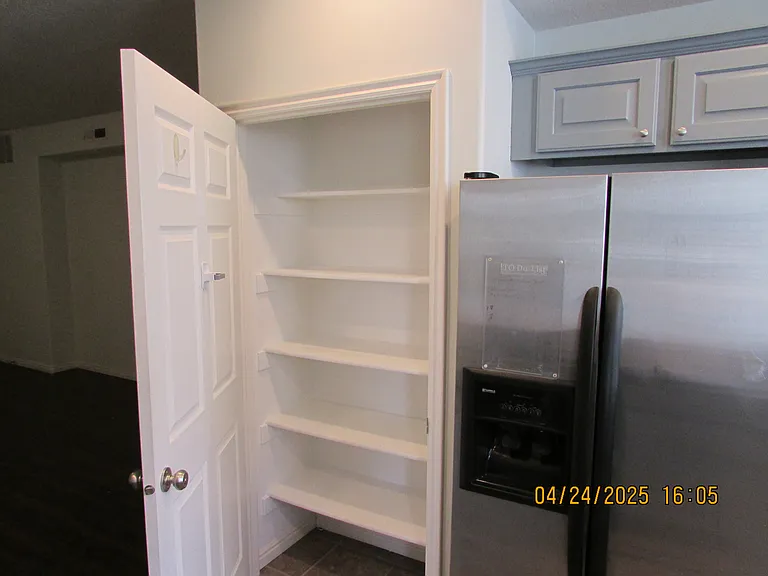 Kitchen storage