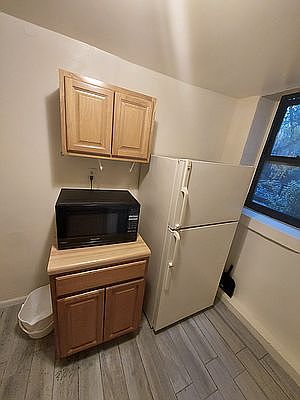 3rd image of 470 Ocean Ave APT Rb1