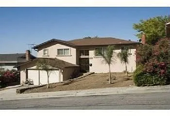 400 Riviera Dr photo 1
