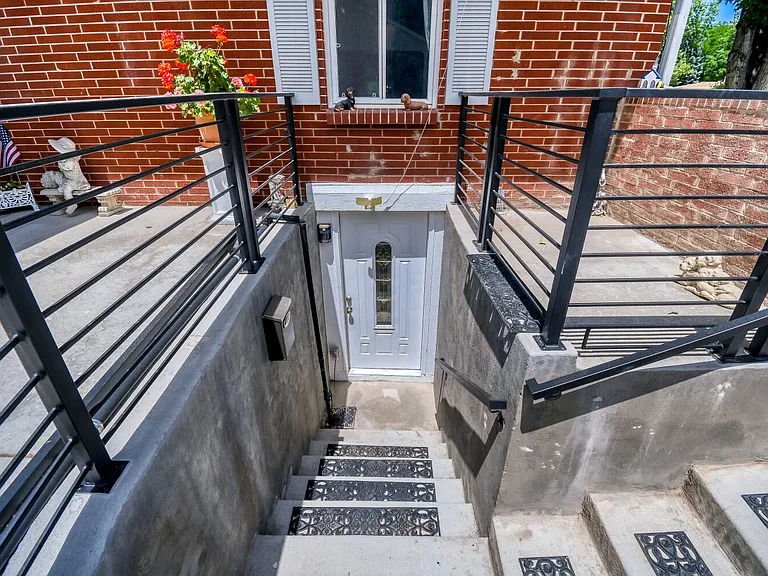7079 S Curtice St #BASEMENT — Photo 26