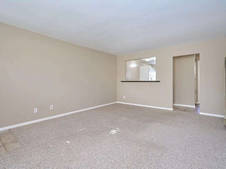 301 Carnelian St — Photo 8