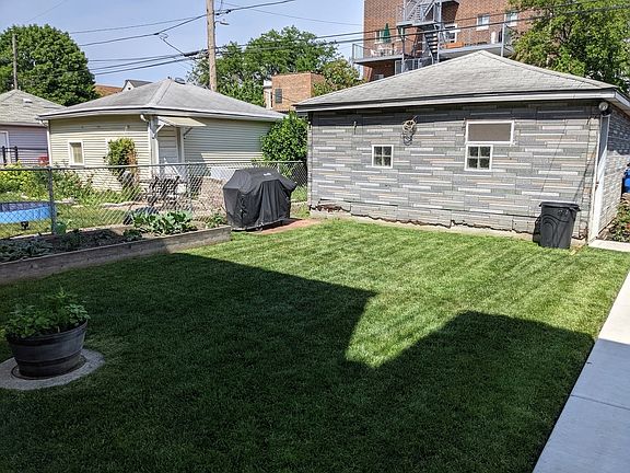 Common area includes grill!