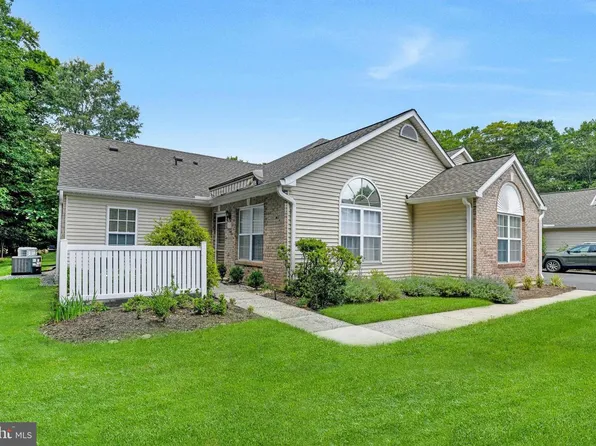 214 Point Ct, Lawrence Township, NJ 08648
