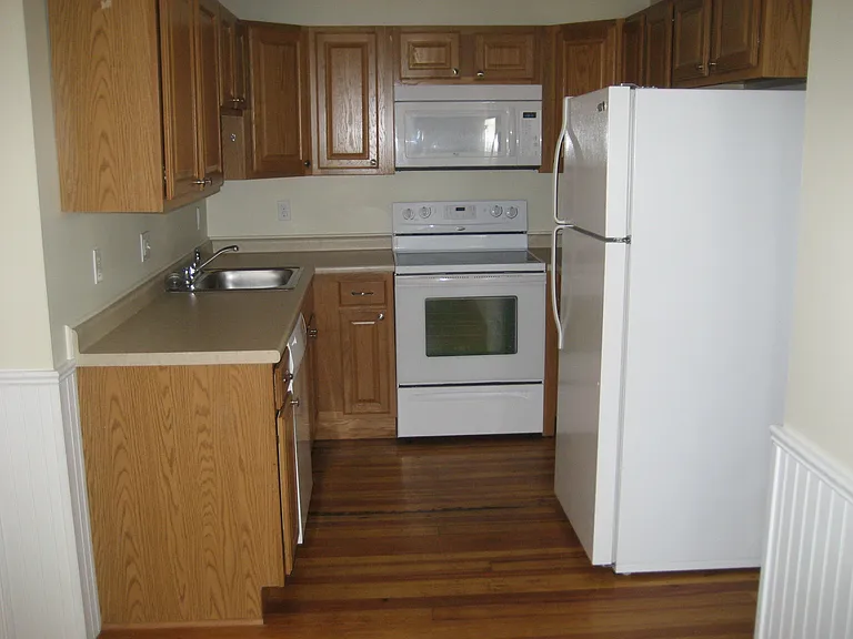 38 Bay View Ave #2 — Photo 6