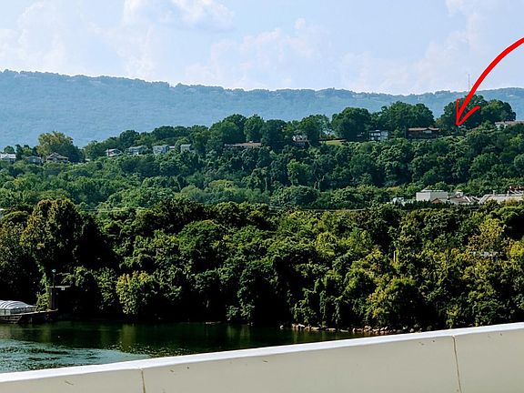 Location of Duplex on north side of Tennessee River