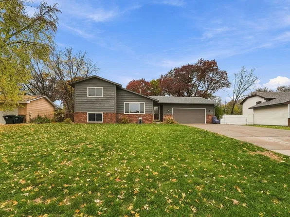 1283 108th Ave NW, Coon Rapids, MN 55433