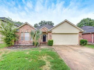 2915 Blue Mist Dr, Sugar Land, TX 77498