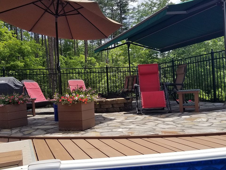 Pool, Deck and Fire Pit