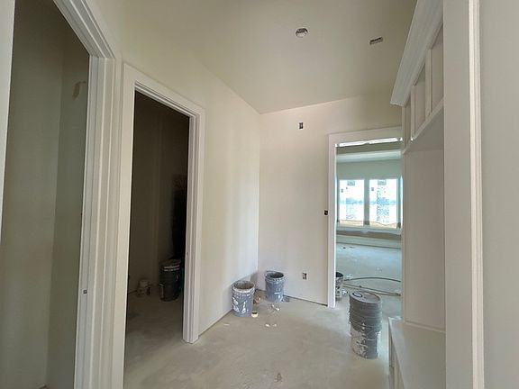 4th image of 414 Boone St