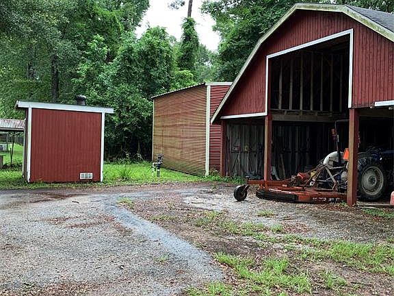 Barn for equipment with loft