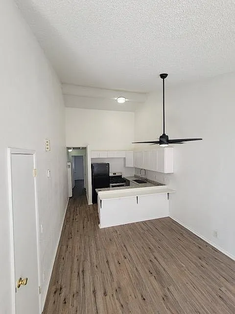 58772 Barron Dr — Photo 3