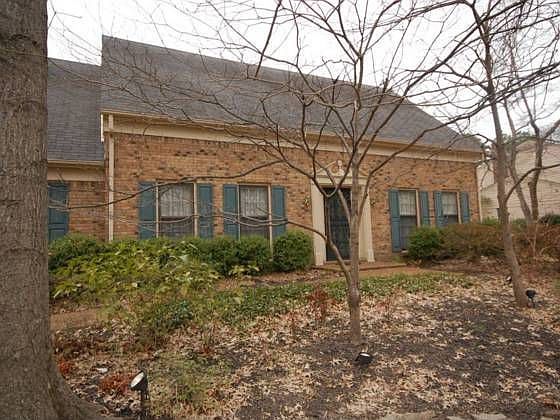 1st image of 6872 Kelmscott Dr