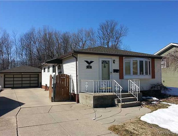 1st image of 92 Maryknoll Dr