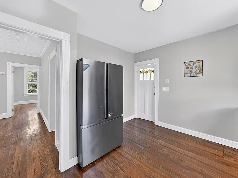 86 Curie Ave #2 — Photo 8