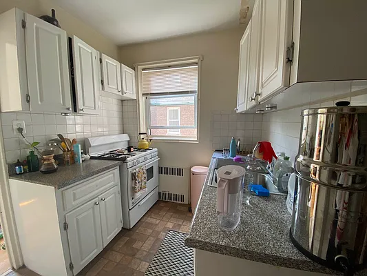 Rented by S&M Associates Realty LLC | media 1