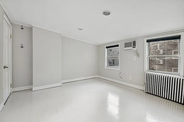 Rented by Compass | media 17